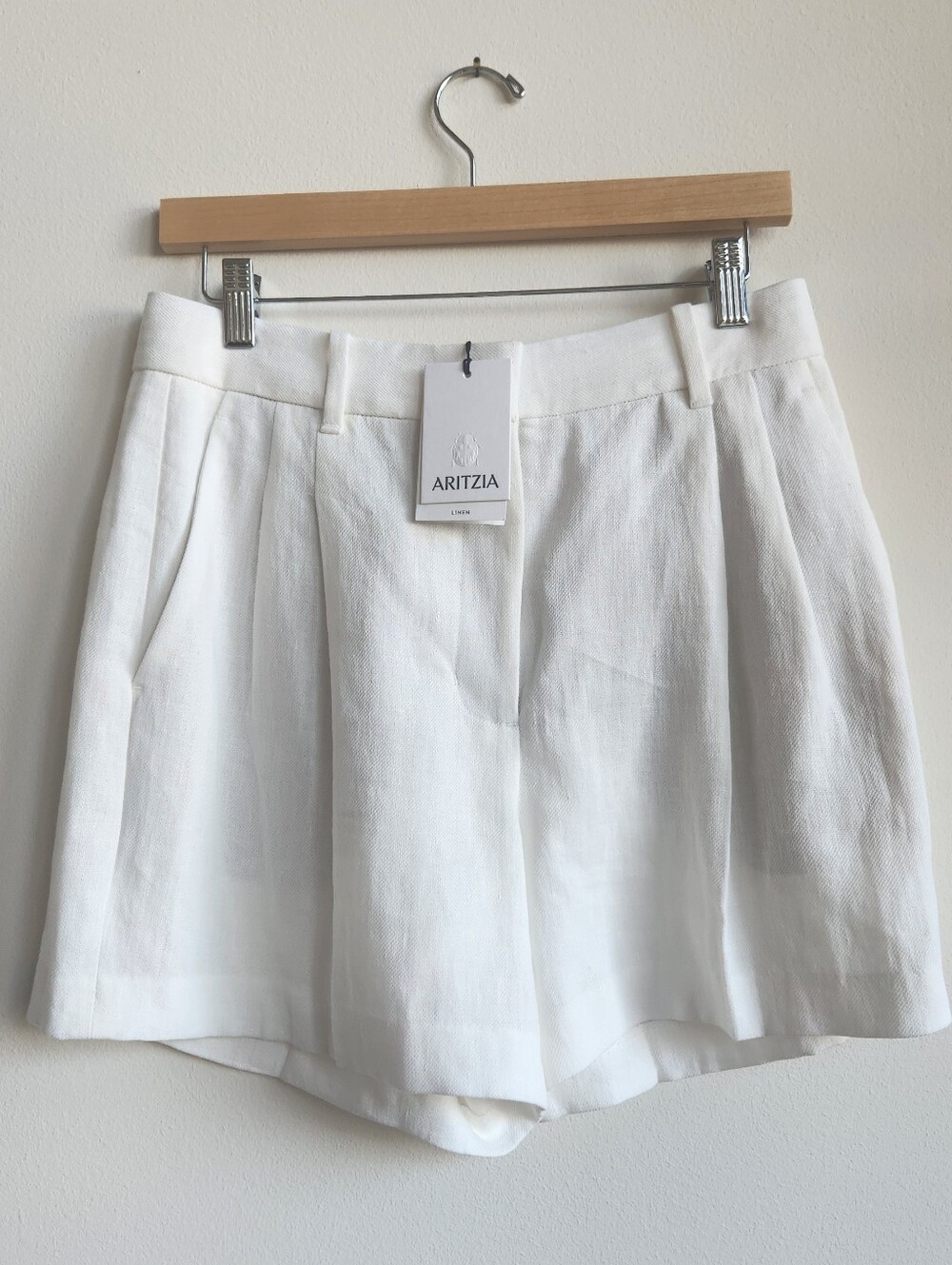 NWT Aritzia Effortless Short